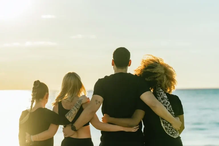גמילה מסמים בבית או במכון גמילה
